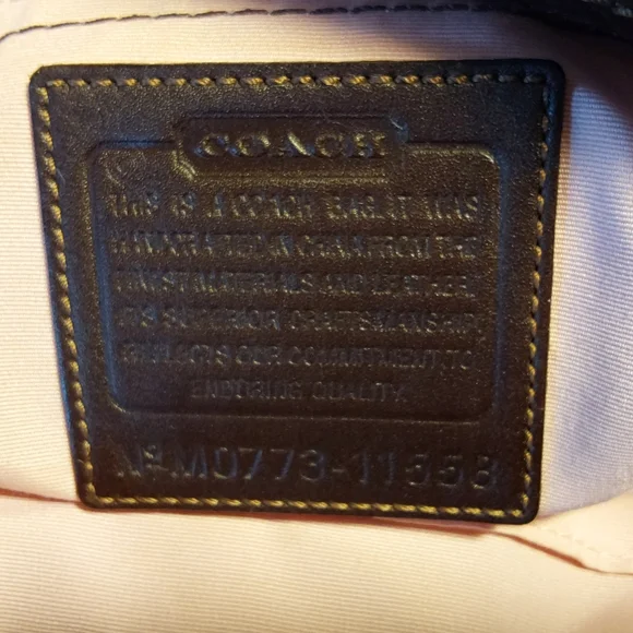 VINTAGE COACH HAMPTON SHOULDER BAG - Picture 3 of 12